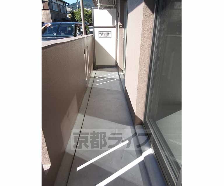 バルコニー　幅員の広いバルコニーです