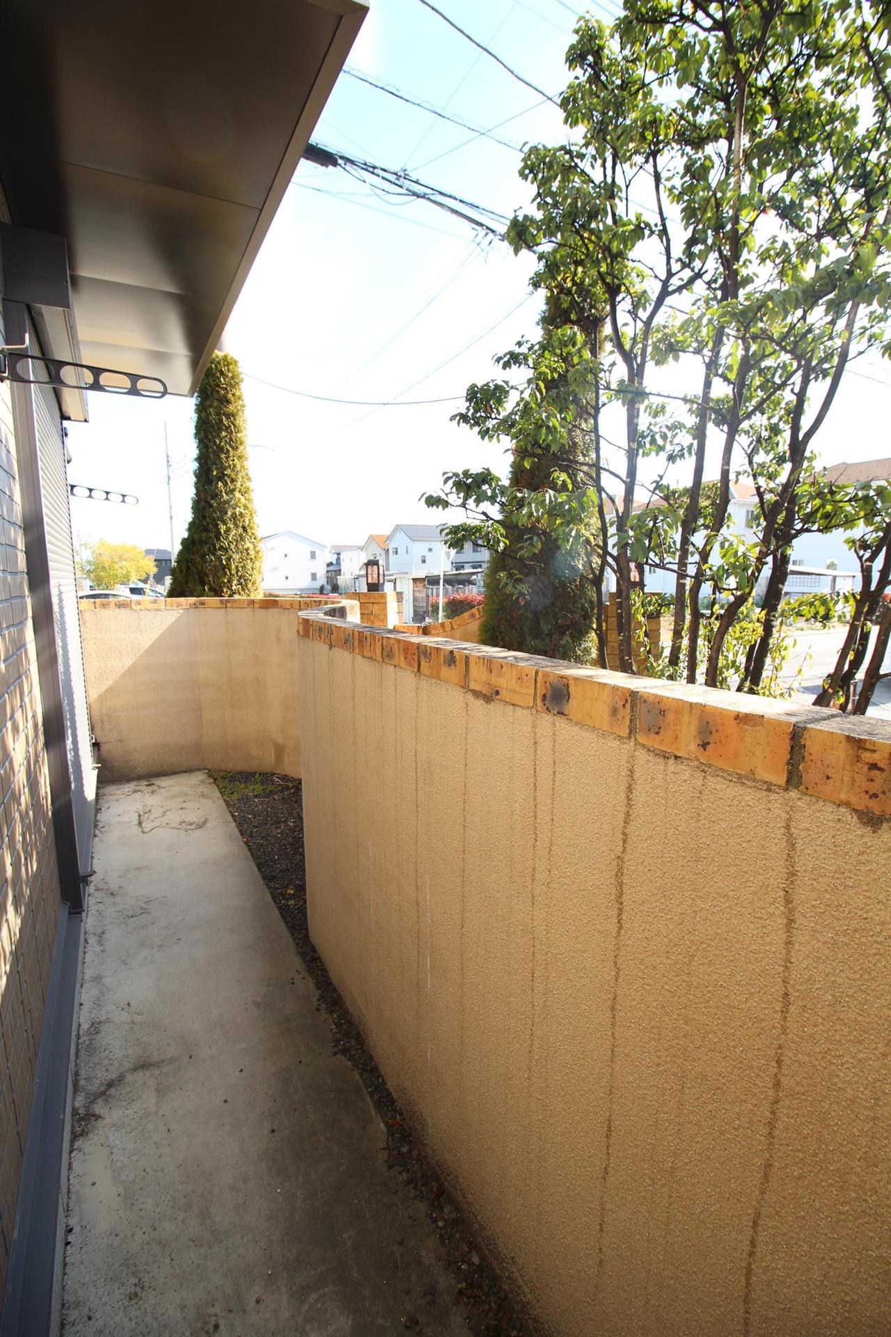 バルコニー　別の部屋の写真になります。現状優先。