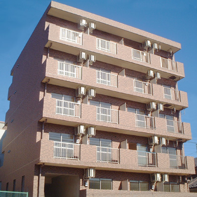 建物外観　オートロックでタイル貼り南向き