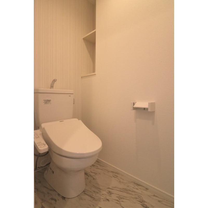 トイレ　清潔感のあるトイレですね