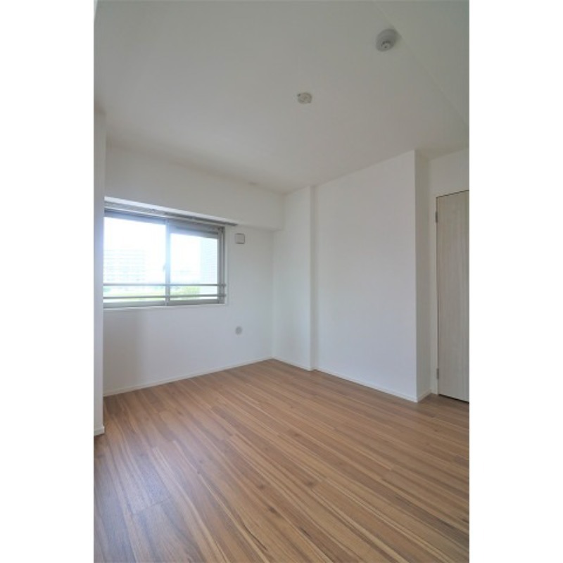 その他部屋・スペース　こちらは寝室にピッタリの洋室です