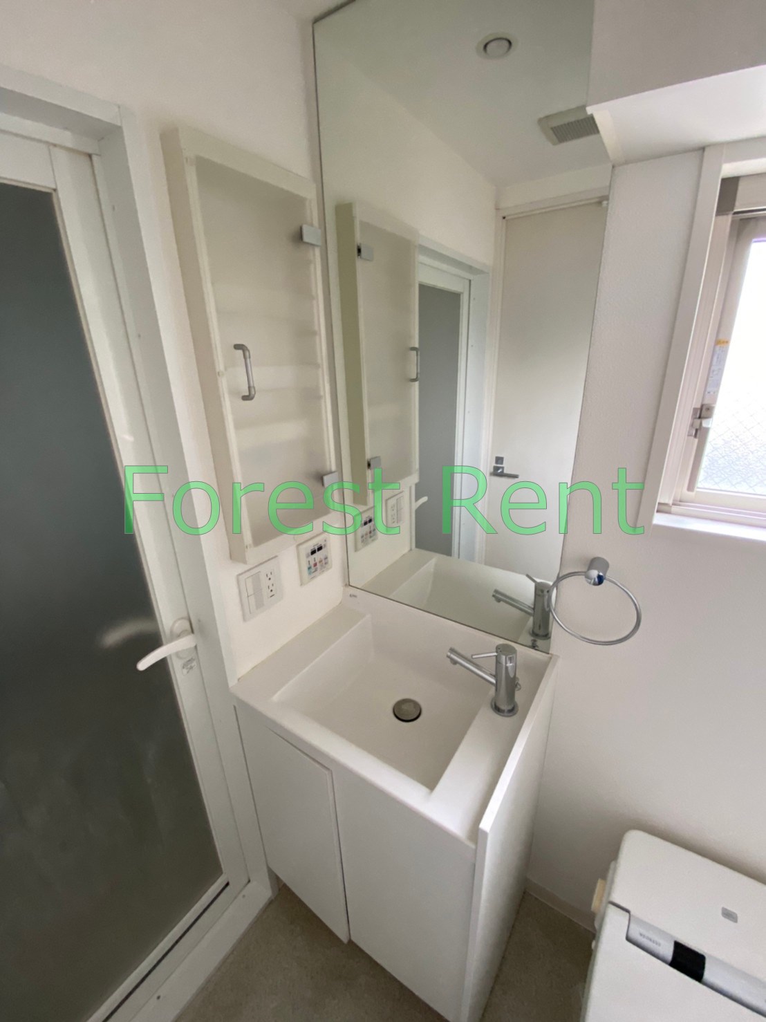 洗面設備　弊社は都内全域の物件をご紹介可能です！