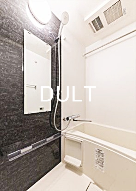 バス・シャワールーム　バスルームです。