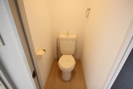 トイレ　※別部屋の写真です