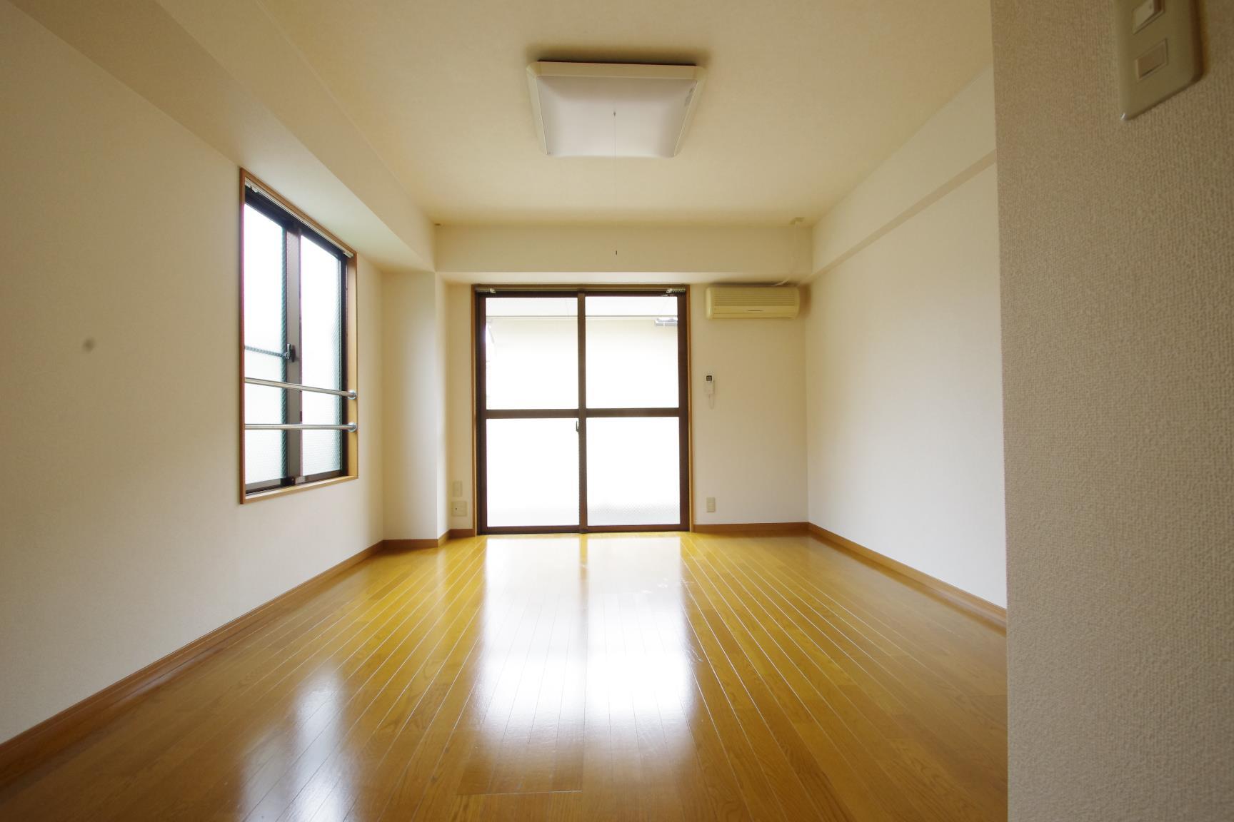 居室・リビング　同タイプ別室の写真です。