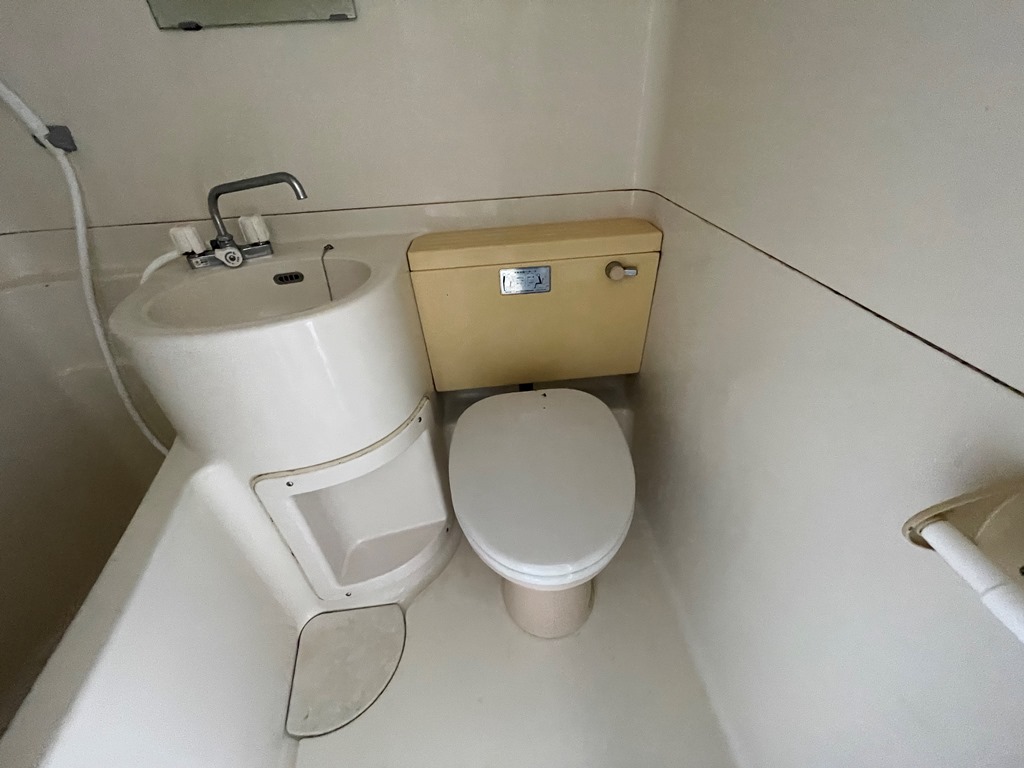 トイレ　浴室内のトイレです☆