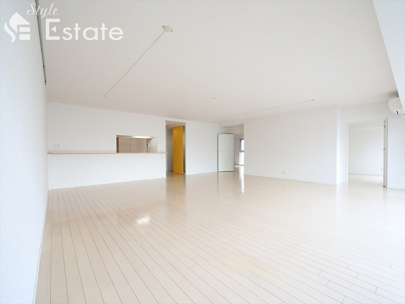 居室・リビング　内装