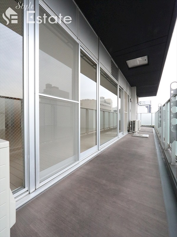 バルコニー　バルコニー