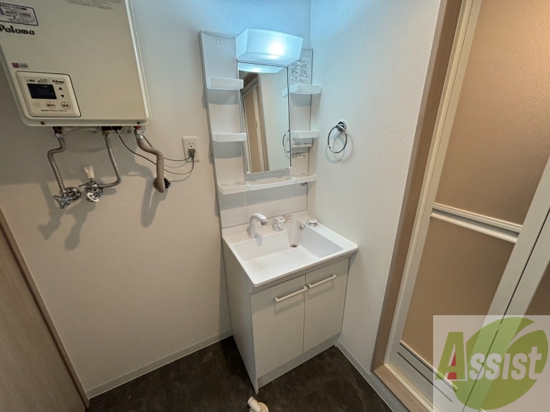 洗面設備　シャンプードレッサーで身支度もラクラクです！