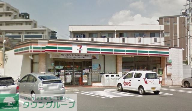 コンビニ　セブンイレブンさいたま鹿手袋店（コンビニ）まで430m