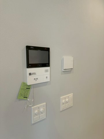 セキュリティ　モニタ付きインターホン