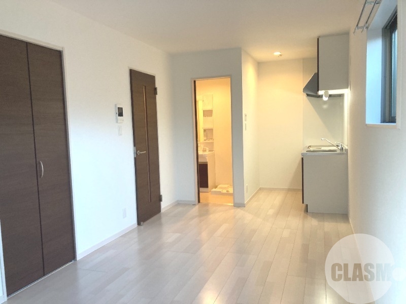 居室・リビング　フローリングだからお掃除が楽♪