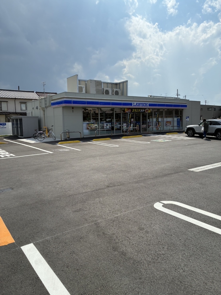 コンビニ　ローソン 北名古屋熊之庄店（コンビニ）まで382m