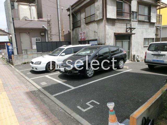 駐車場　駐車場です。