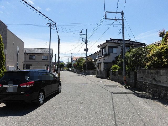 その他　前面道路（その他）まで0m