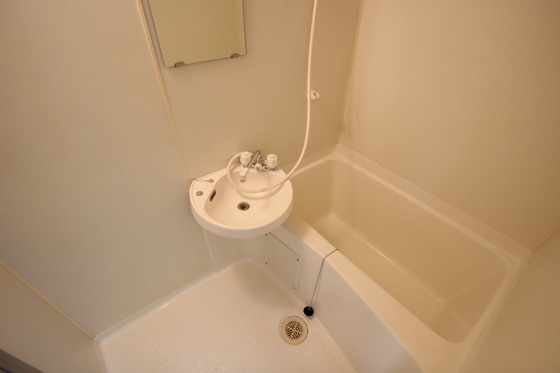 洗面設備　※別部屋の写真です