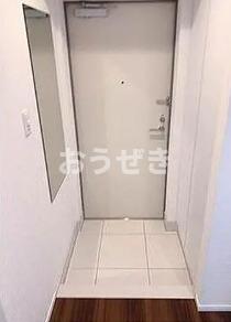 玄関　※同仕様参考写真