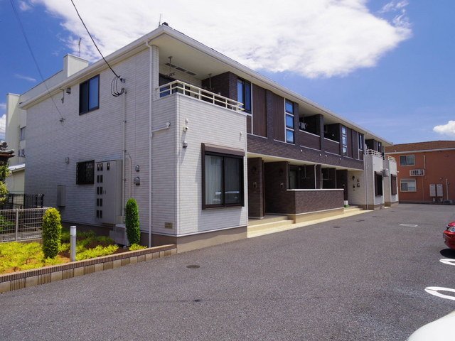 建物外観　外観は落ち着いています