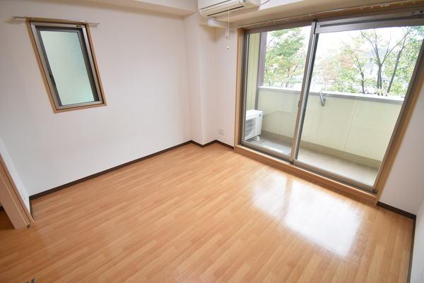 居室・リビング　同仕様写真