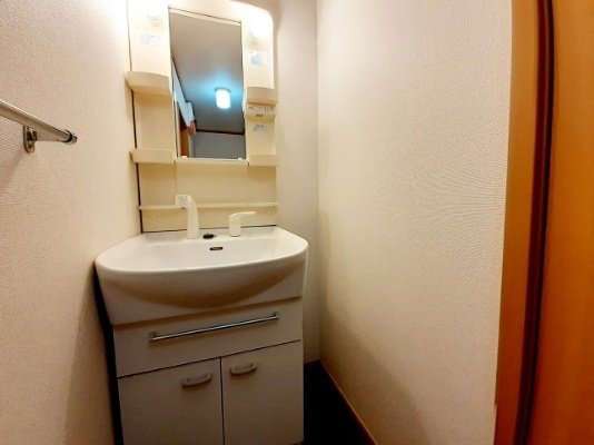 洗面設備　忙しい朝には欠かせない洗面所です
