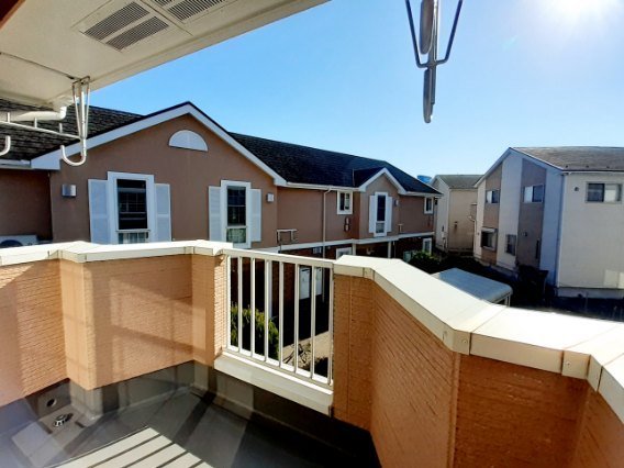 バルコニー　バルコニー付きです