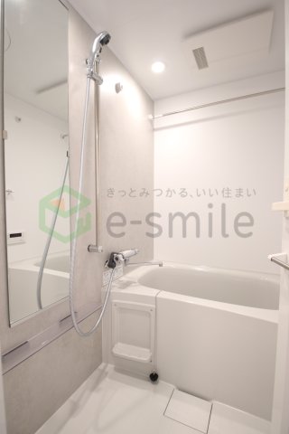 バス・シャワールーム　日々の疲れを癒すお風呂付です