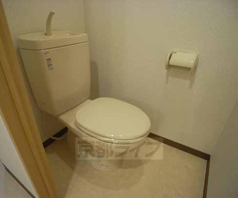 トイレ　トイレ。