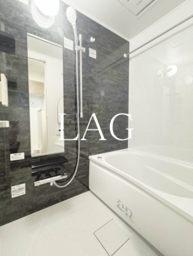 バス・シャワールーム　お風呂です。