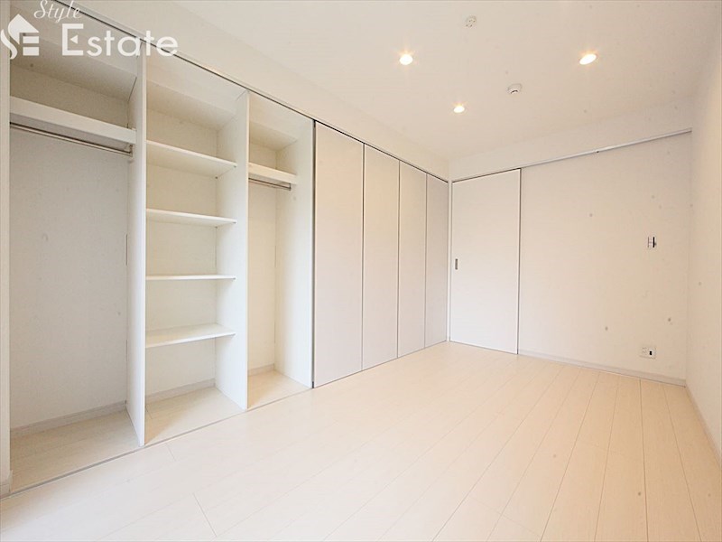 居室・リビング　内装