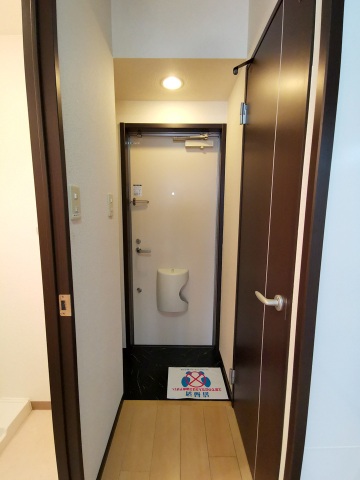 玄関　広々玄関