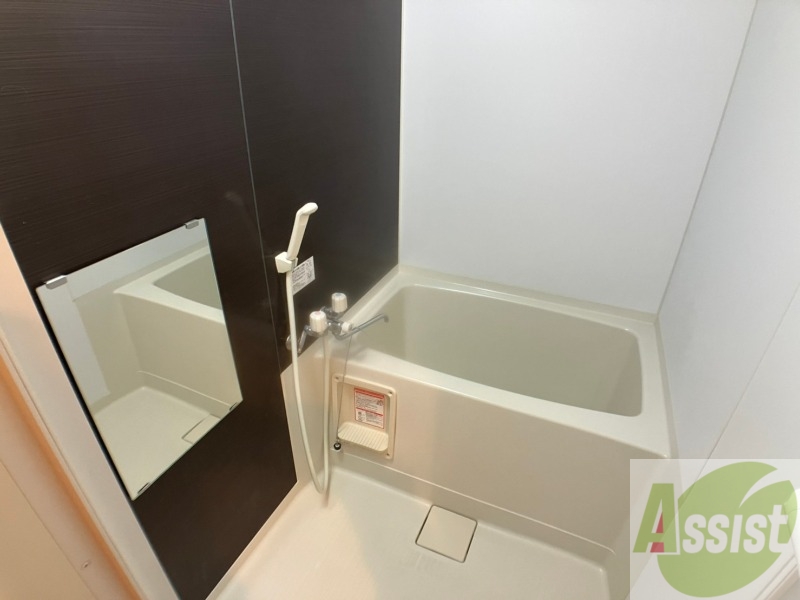 バス・シャワールーム　お風呂です。ゆっくりお風呂につかるのも体に良いですね～