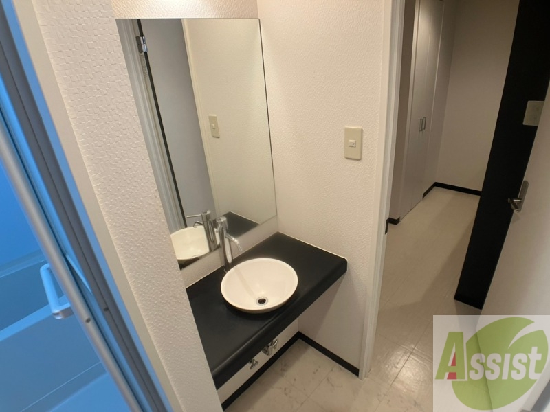 洗面設備　こちらに洗面台があります。朝の洗顔はこちらで。