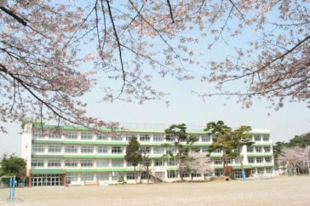 小学校　羽村市立松林小学校（小学校）まで1223m
