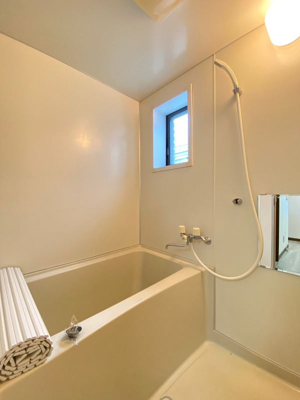 バス・シャワールーム　※別部屋参考写真