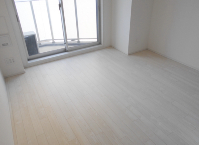 居室・リビング　☆明るい洋室☆