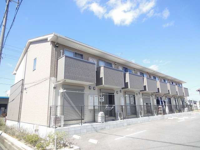 建物外観　オートロック付きのアパートです。