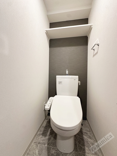 トイレ　温水洗浄便座