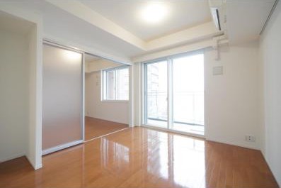 居室・リビング　10帖のきれいなLDK。