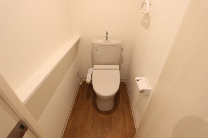 トイレ　※別部屋参考画像