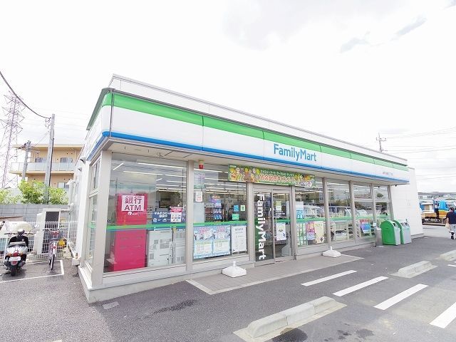 コンビニ　ファミリーマート　下宗岡3丁目店（コンビニ）まで486m