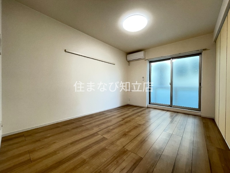 居室・リビング　同型別部屋写真