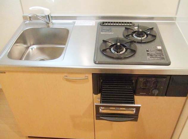 キッチン　★二口コンロ、グリル付きシステムキッチン★