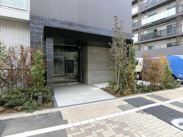 エントランス　建物の入り口です