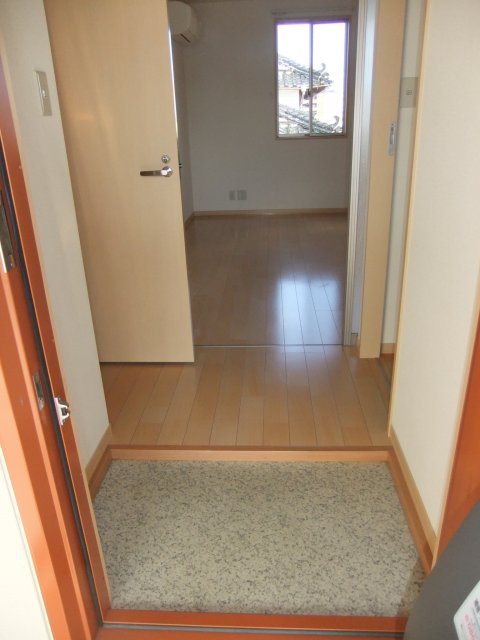 玄関　別の号室の写真です。