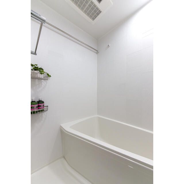 バス・シャワールーム　写真は同タイプ住居です。