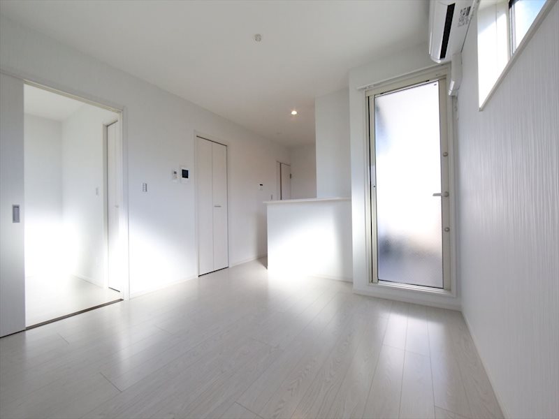 居室・リビング　LDK10.7帖　カウンターキッチン