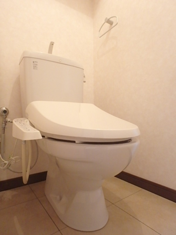 トイレ　図面と現状に相違がある場合には現状を優先