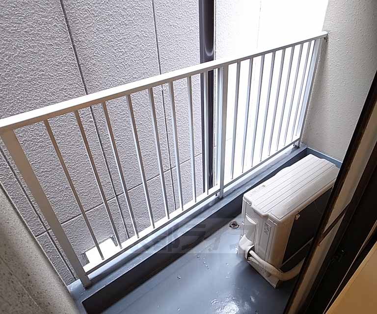 バルコニー　室内大改装！クロス柄は各部屋違います。ご確認下さい。