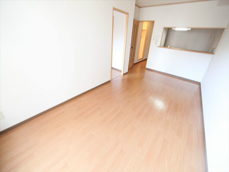 その他　LDK12帖　カウンターキッチン3帖　南向き（日当り良好）