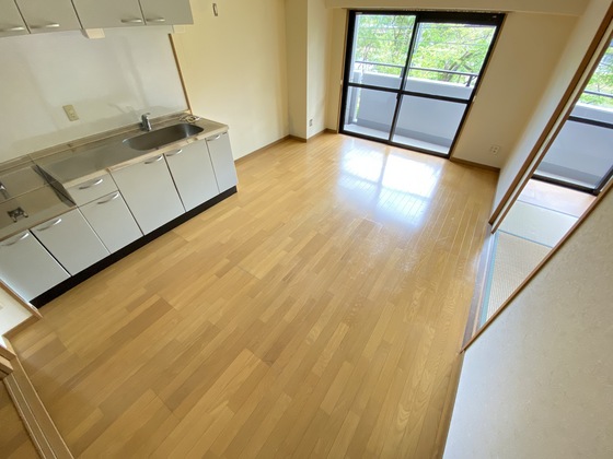 居室・リビング　※別部屋の写真です